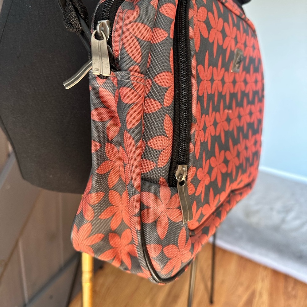Skyline Mod Floral Carry On Travel Bag - EUC - Picture 6 of 11